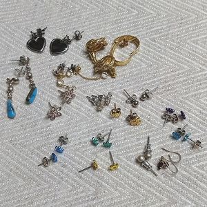 Lot of Earrings